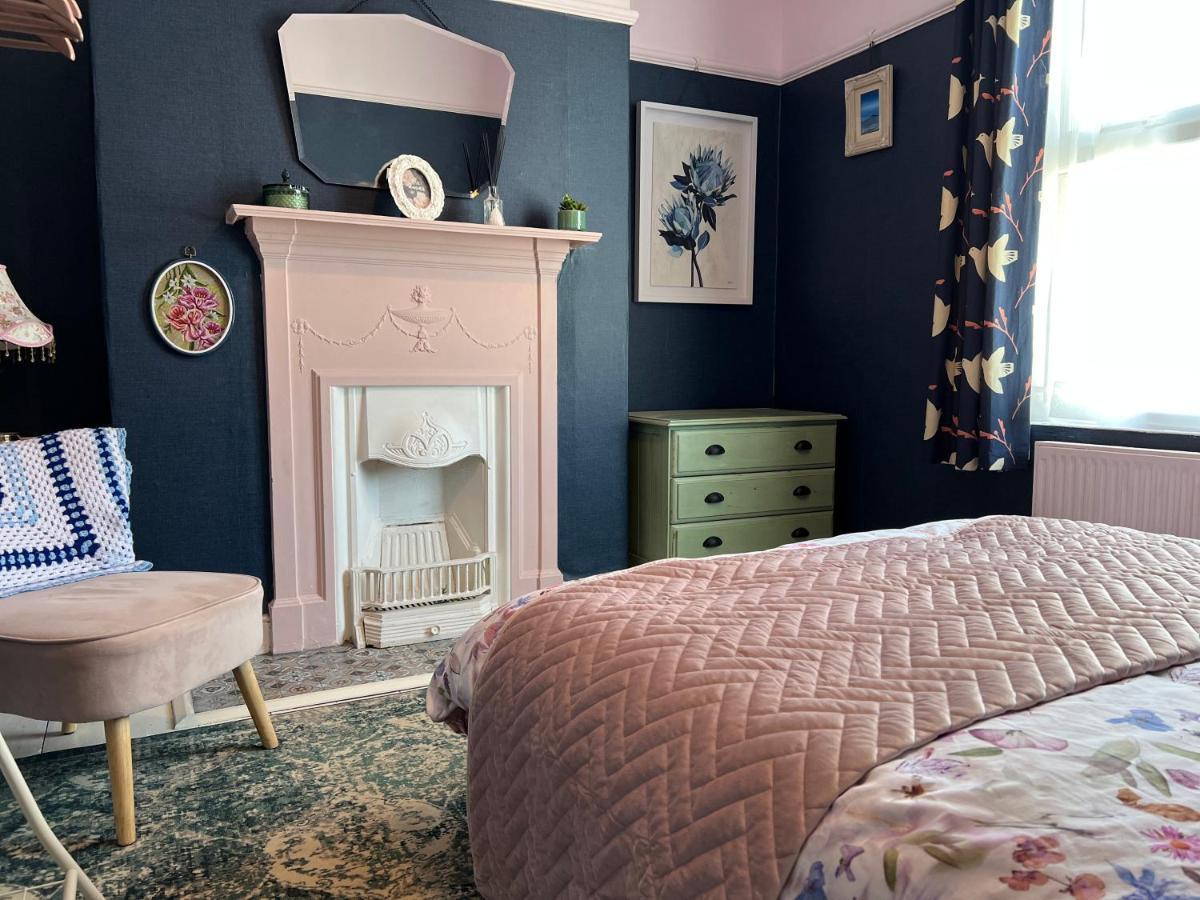 Brecon Town 3 Bedroom House Sleeps 6 Central Location Buitenkant foto