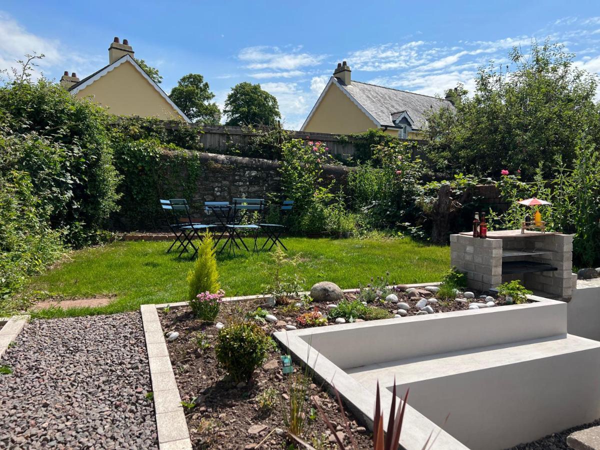 Brecon Town 3 Bedroom House Sleeps 6 Central Location Buitenkant foto